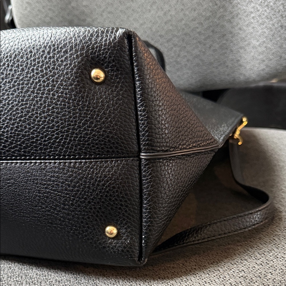 Lauren Ralph Lauren Black Leather Tote Bag – Like New - Picture 8 of 17